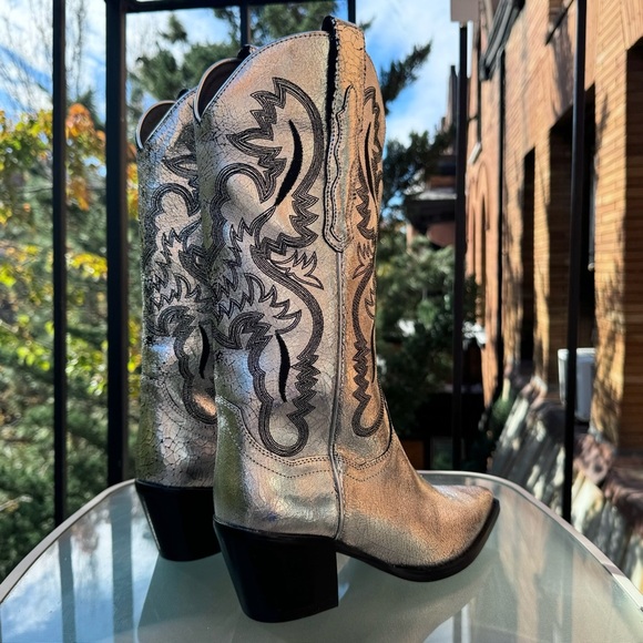 New Jeffrey Campbell Dagget Boots Western Heeled Cowboy Silver Black Womens 8 - Picture 9 of 14